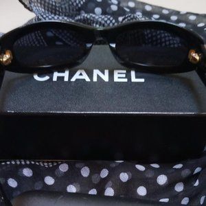 Chanel Vintage Small frame Sunglasses